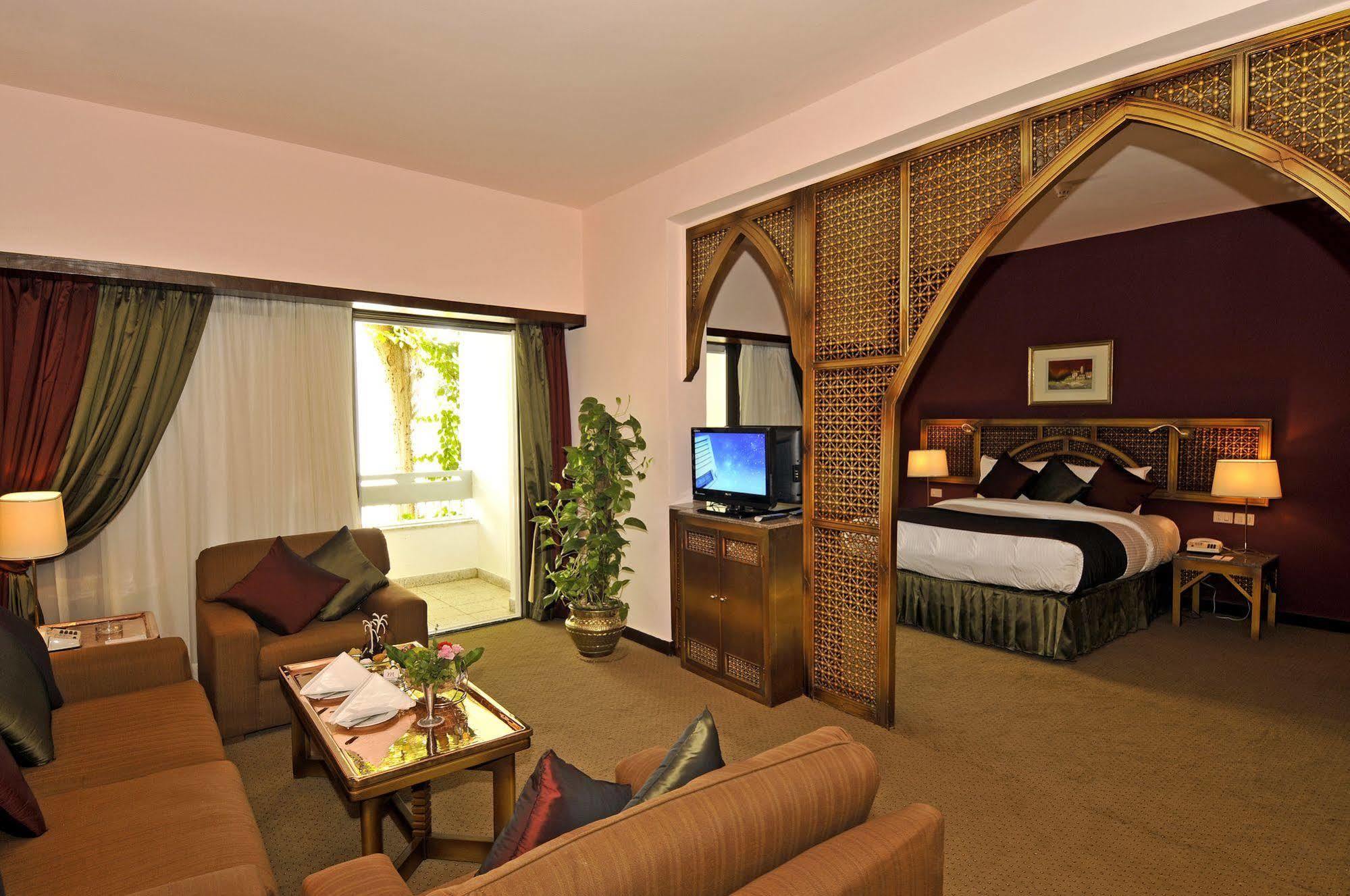 Aracan Eatabe Hotel 4*